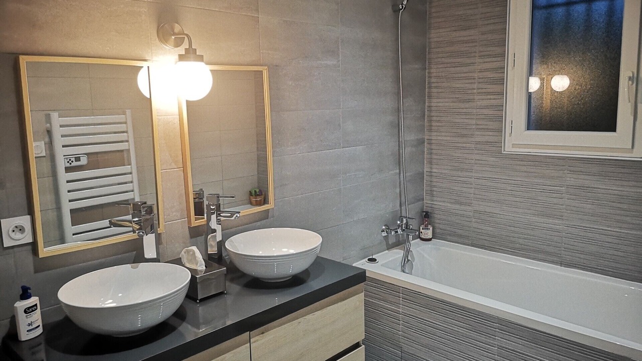 Photo of Bathroom in Euzet-les-Bains