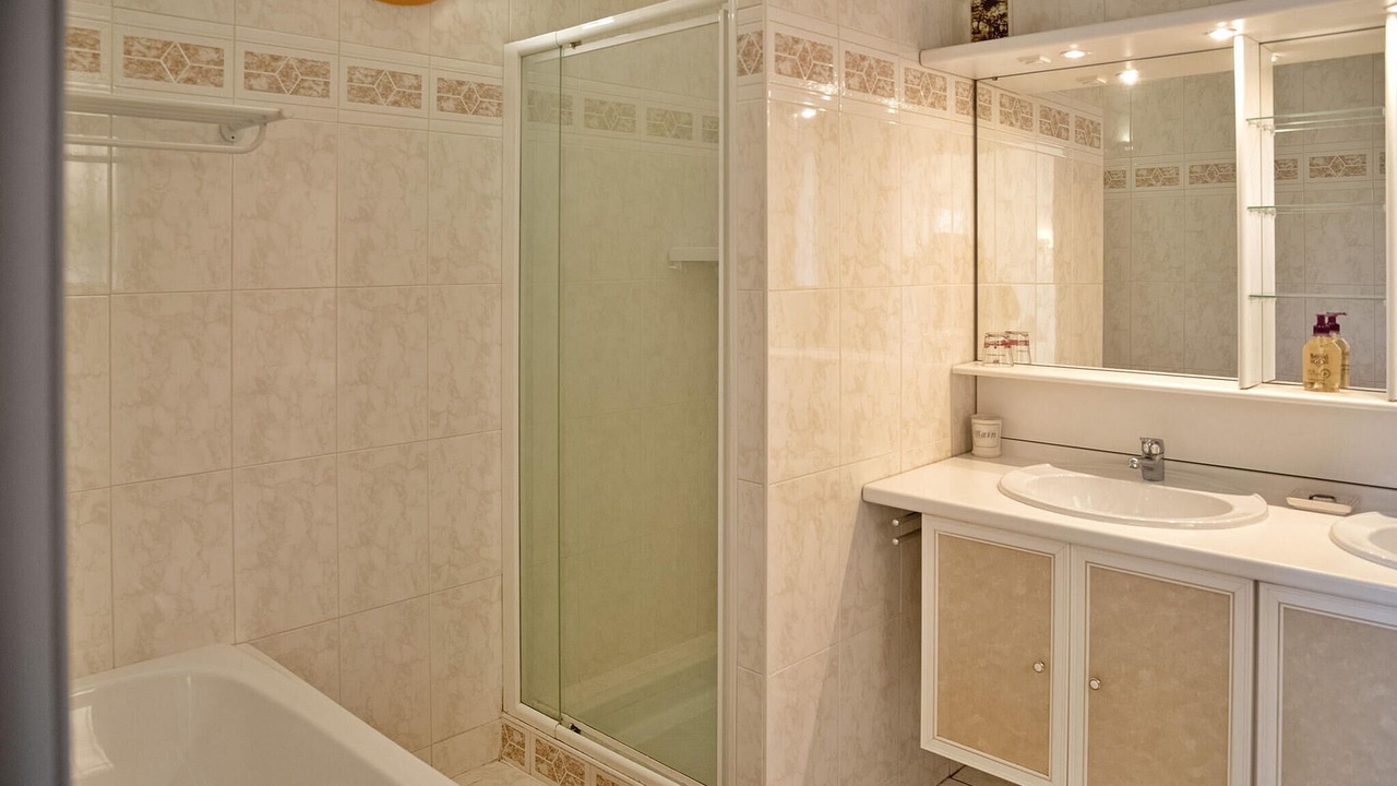 Photo of Bathroom in Graveson