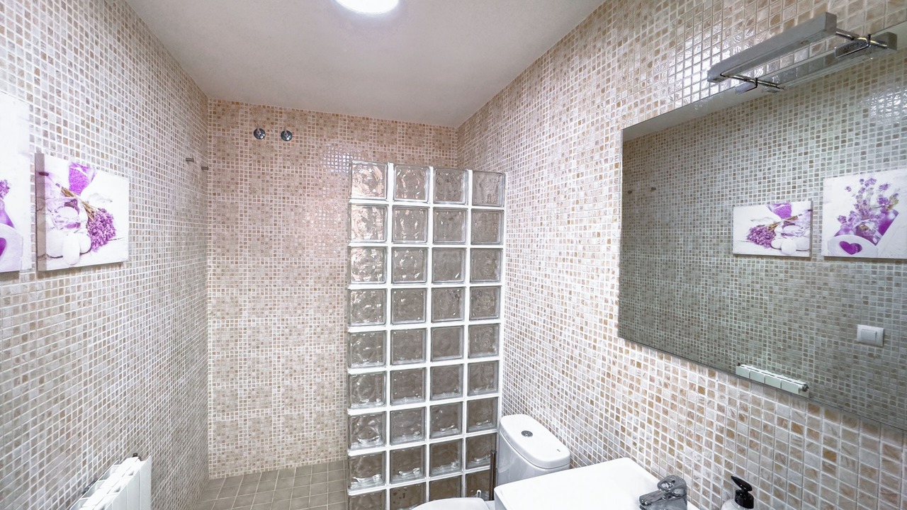 Photo of Bathroom in Macanet de Cabrenys