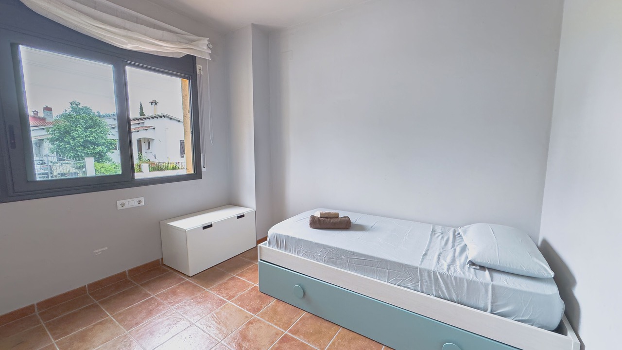 Photo of Bedroom in Macanet de Cabrenys