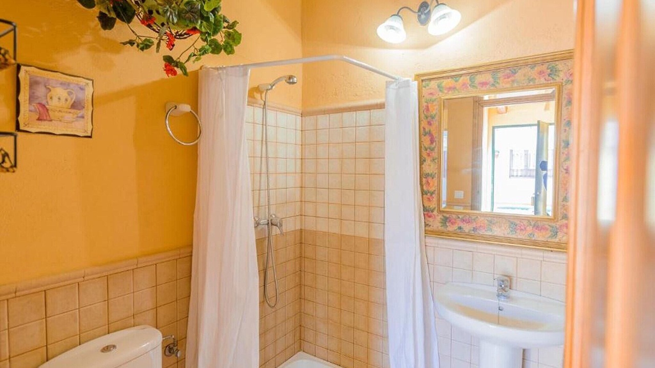 Photo of Bathroom in Rivero de Posadas