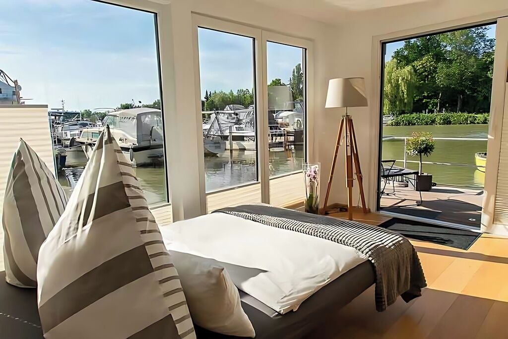 Photo of Bedroom in Vahrenwald-List