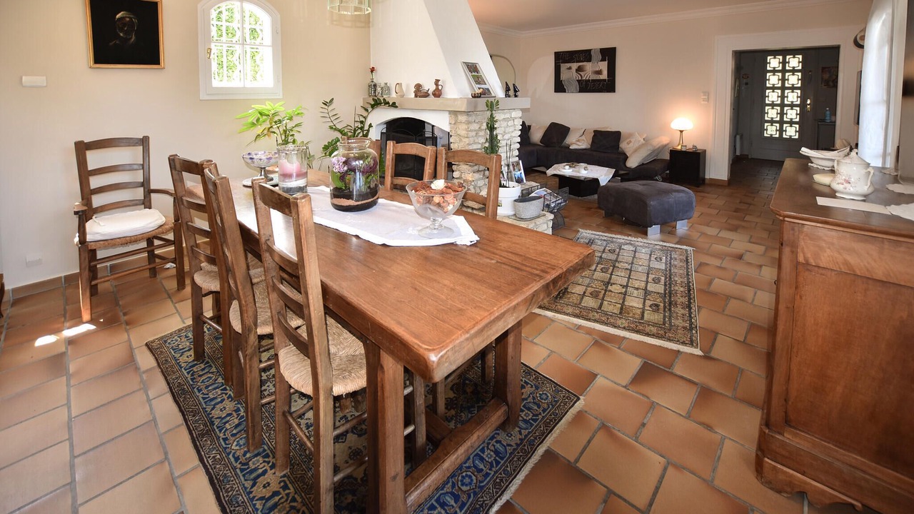 Photo of Bedroom in Morieres-les-Avignon