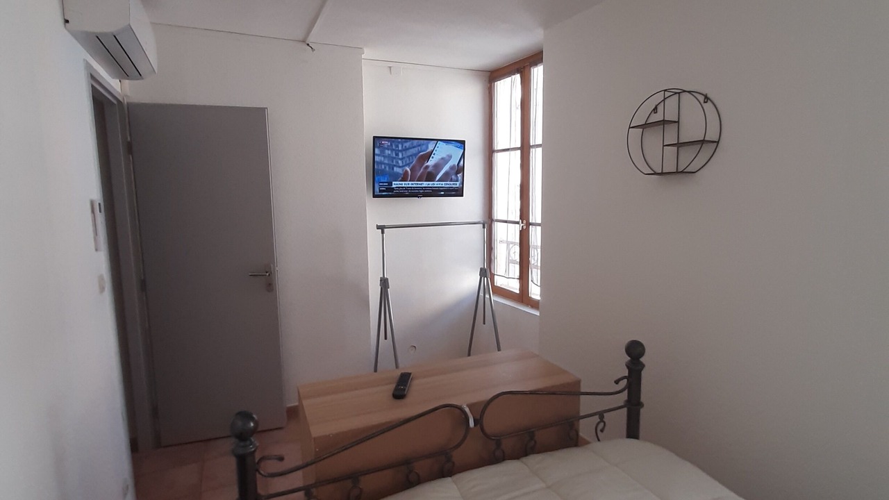 Photo of Bedroom in Pierrelatte