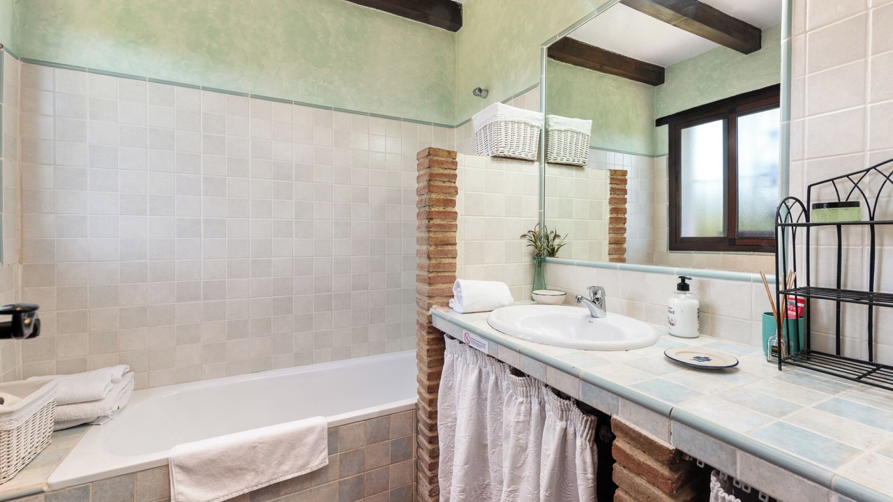 Photo of Bathroom in Jimena de la Frontera
