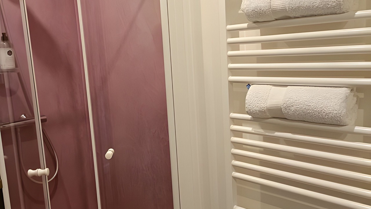 Photo of Bathroom in Beaumont-sur-Grosne