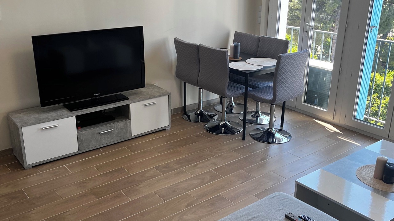 Photo of Livingroom in Vitrolles