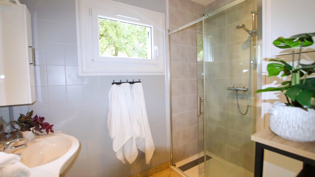 Photo of Bathroom in Balazuc