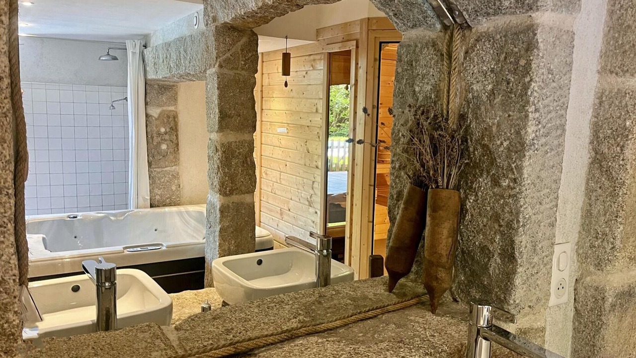 Photo of Bathroom in Essertines-en-Donzy