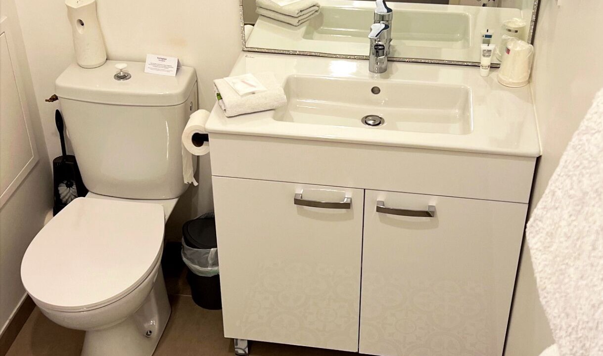 Photo of Bathroom in Decines-Charpieu
