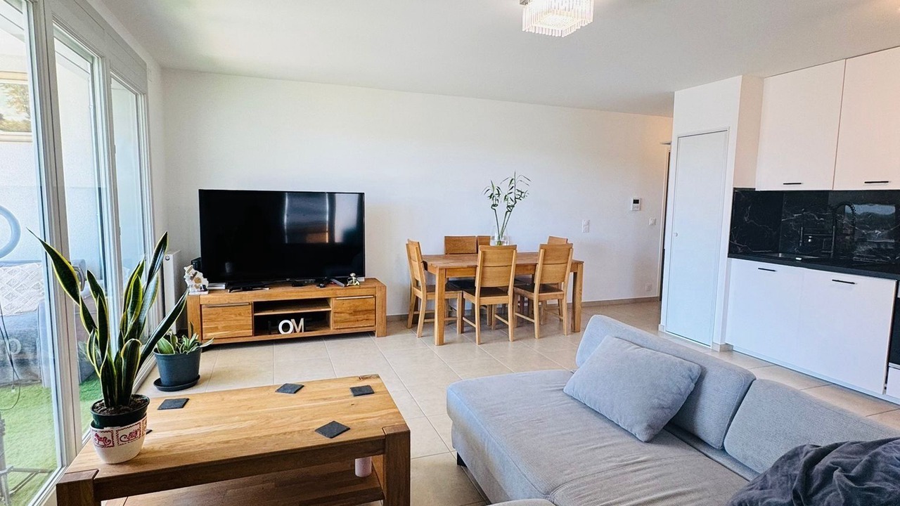 Photo of Livingroom in Saint-Genis-Pouilly