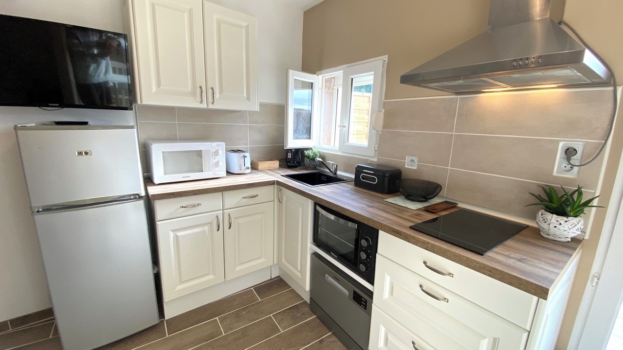 Photo of Kitchen in Suze-la-Rousse
