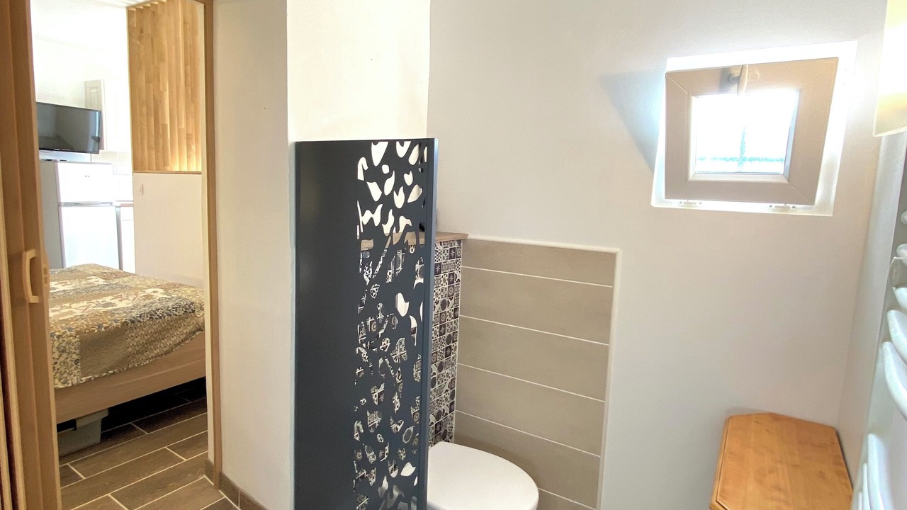 Photo of Bedroom in Suze-la-Rousse