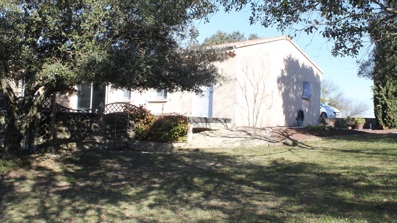 Photo of Outdoor in Villeneuve-de-Berg