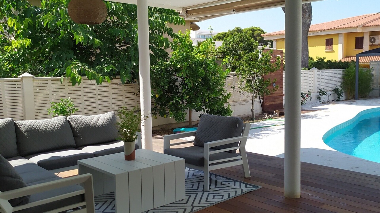 Photo of Patio Balcony in Les Meravelles