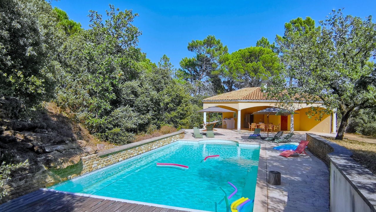 Photo of Outdoor in Suze-la-Rousse