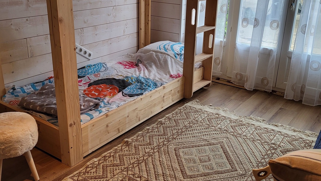 Photo of Bedroom in Chateauneuf-de-Gadagne