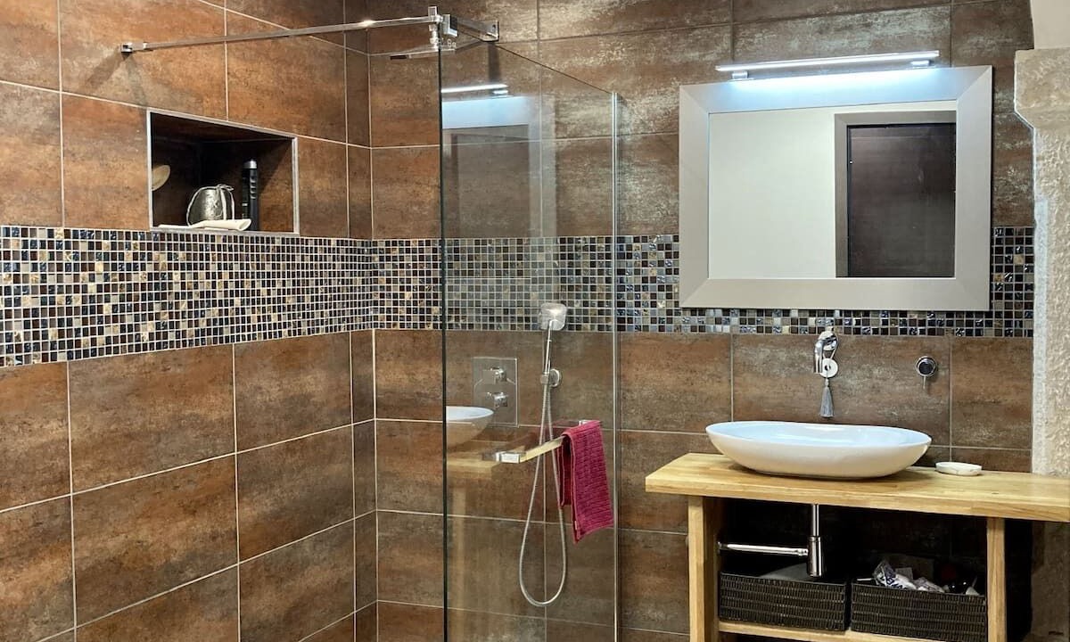 Photo of Bathroom in Tullins