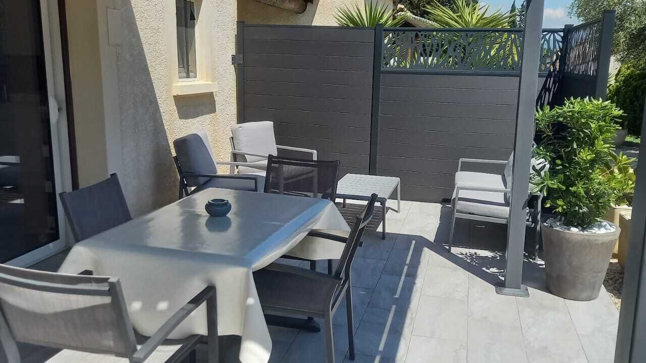 Photo of Outdoor in Chateauneuf-de-Gadagne
