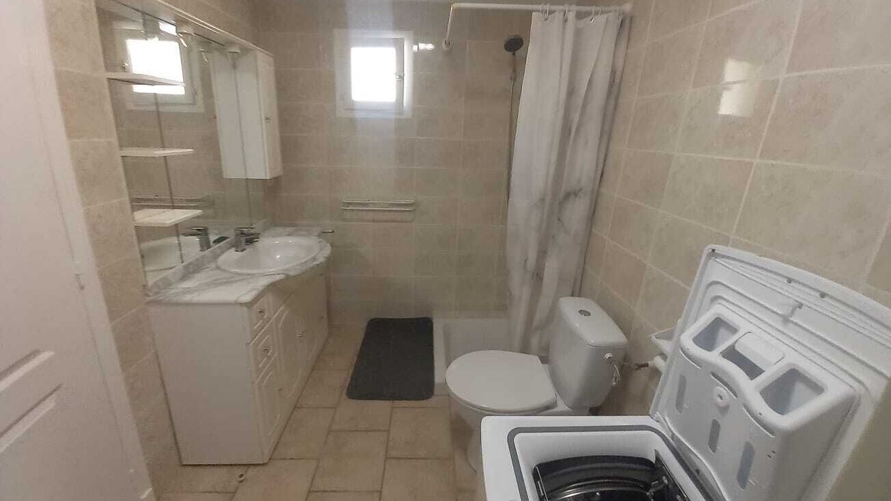 Photo of Bathroom in Chateauneuf-de-Gadagne