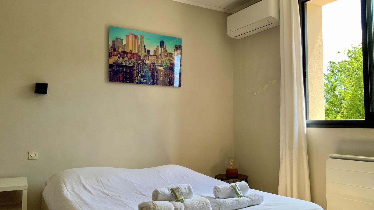 Photo of Bedroom in Castries