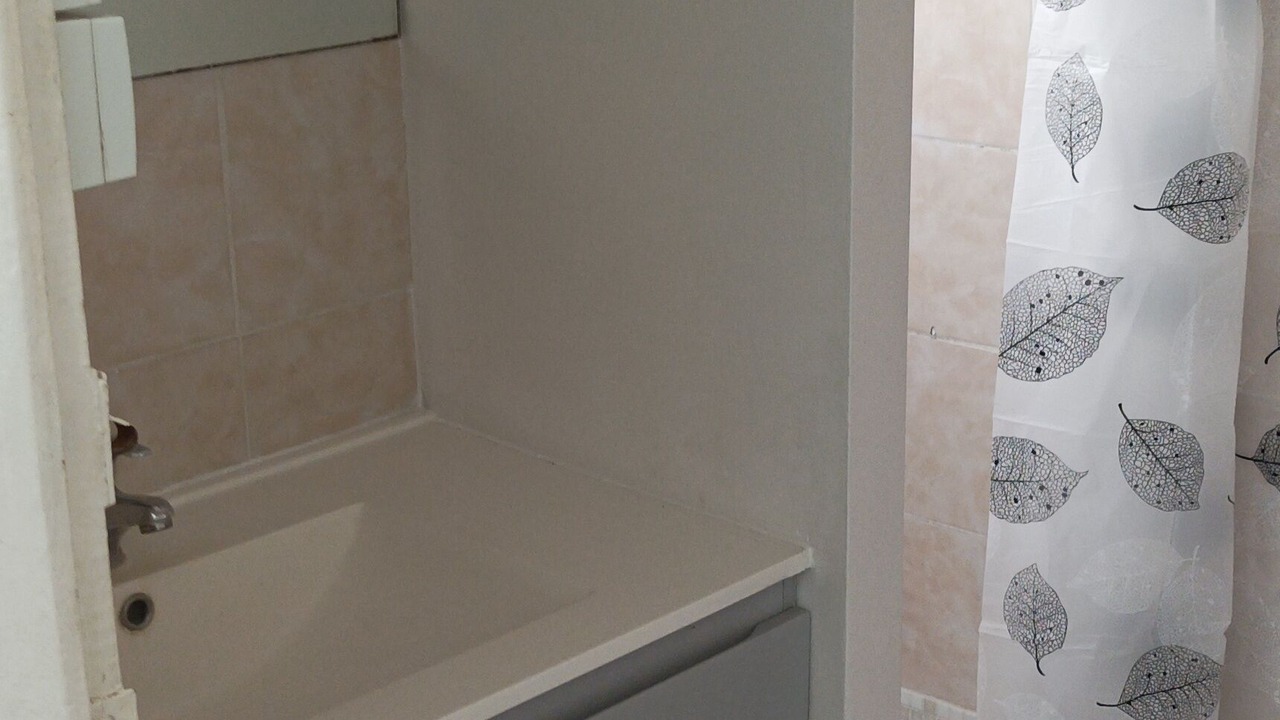 Photo of Bathroom in Eteaux