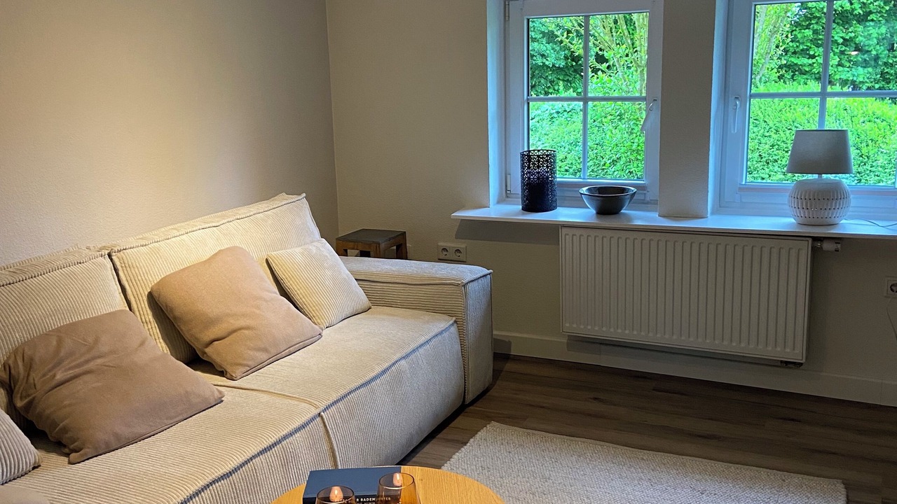Photo of Livingroom in Damp