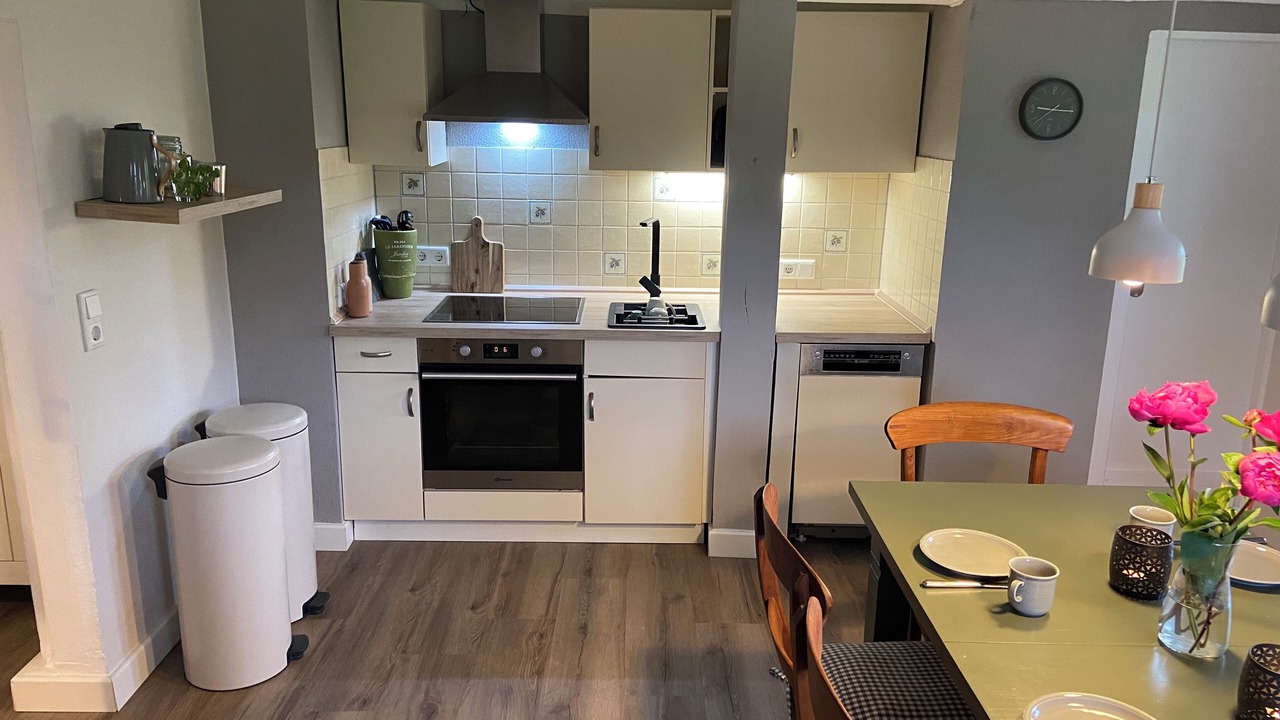 Photo of Kitchen in Damp