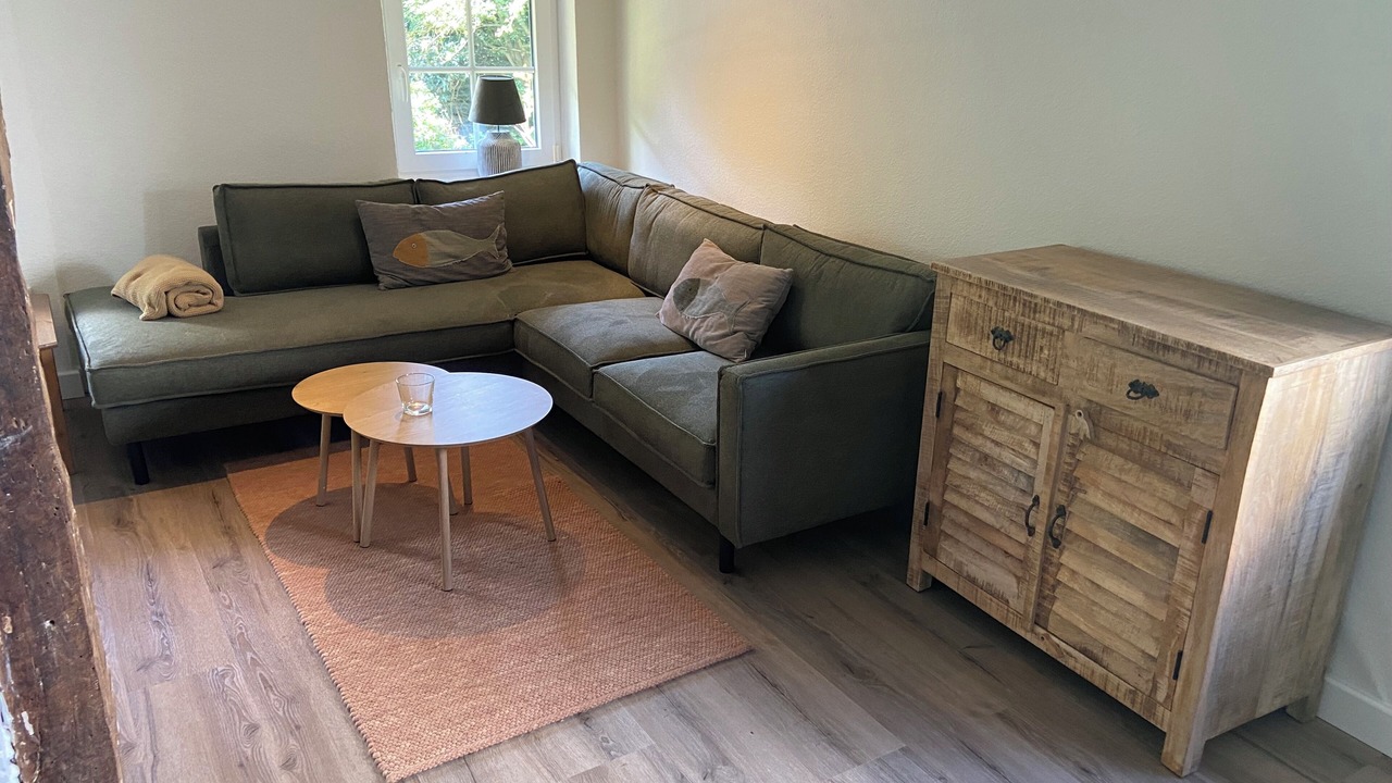 Photo of Livingroom in Damp