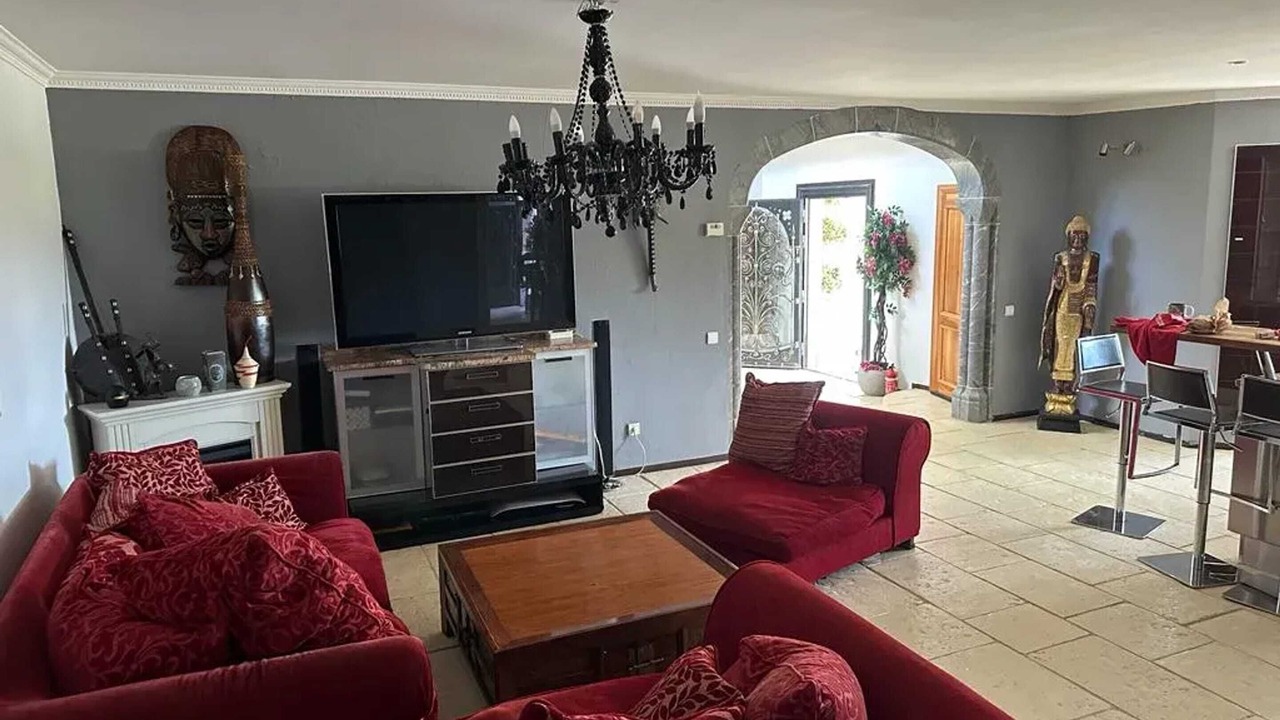Photo of Livingroom in Cercier