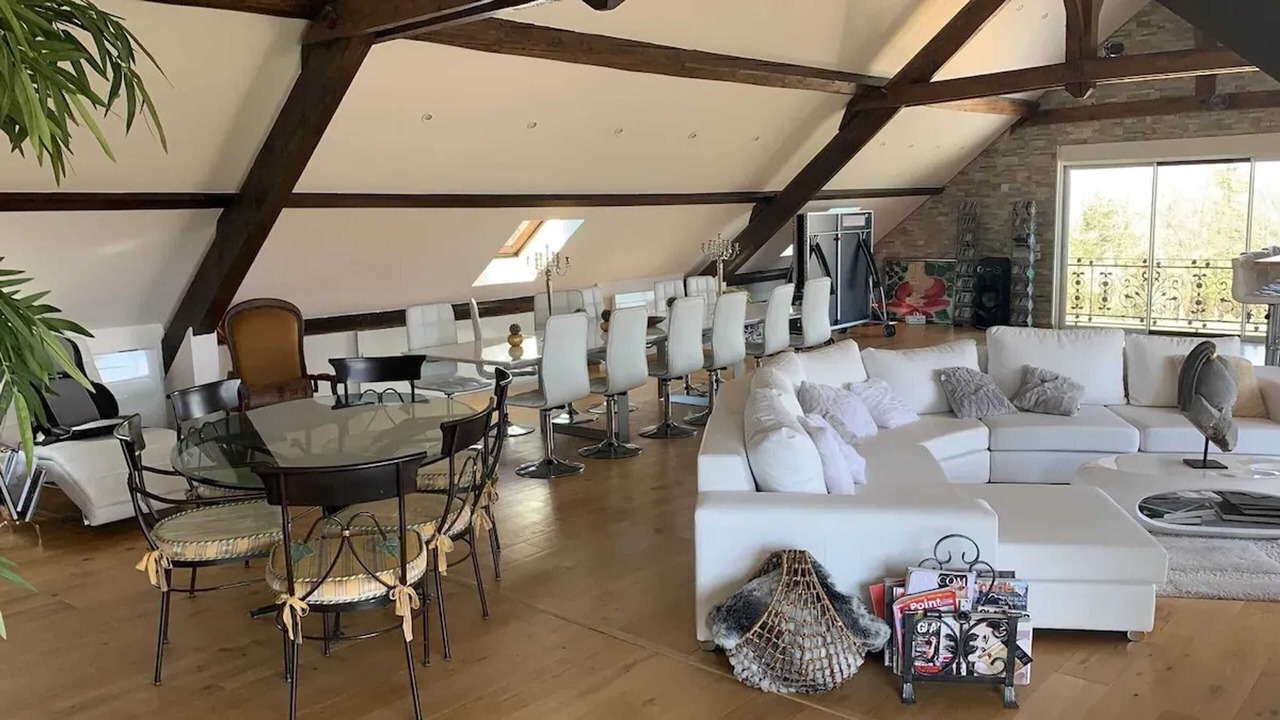 Photo of Livingroom in Cercier