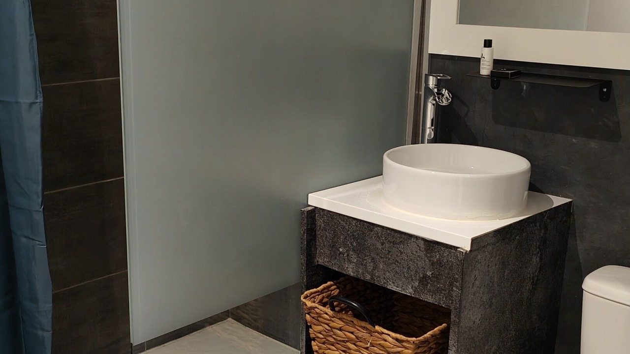 Photo of Bathroom in Crest
