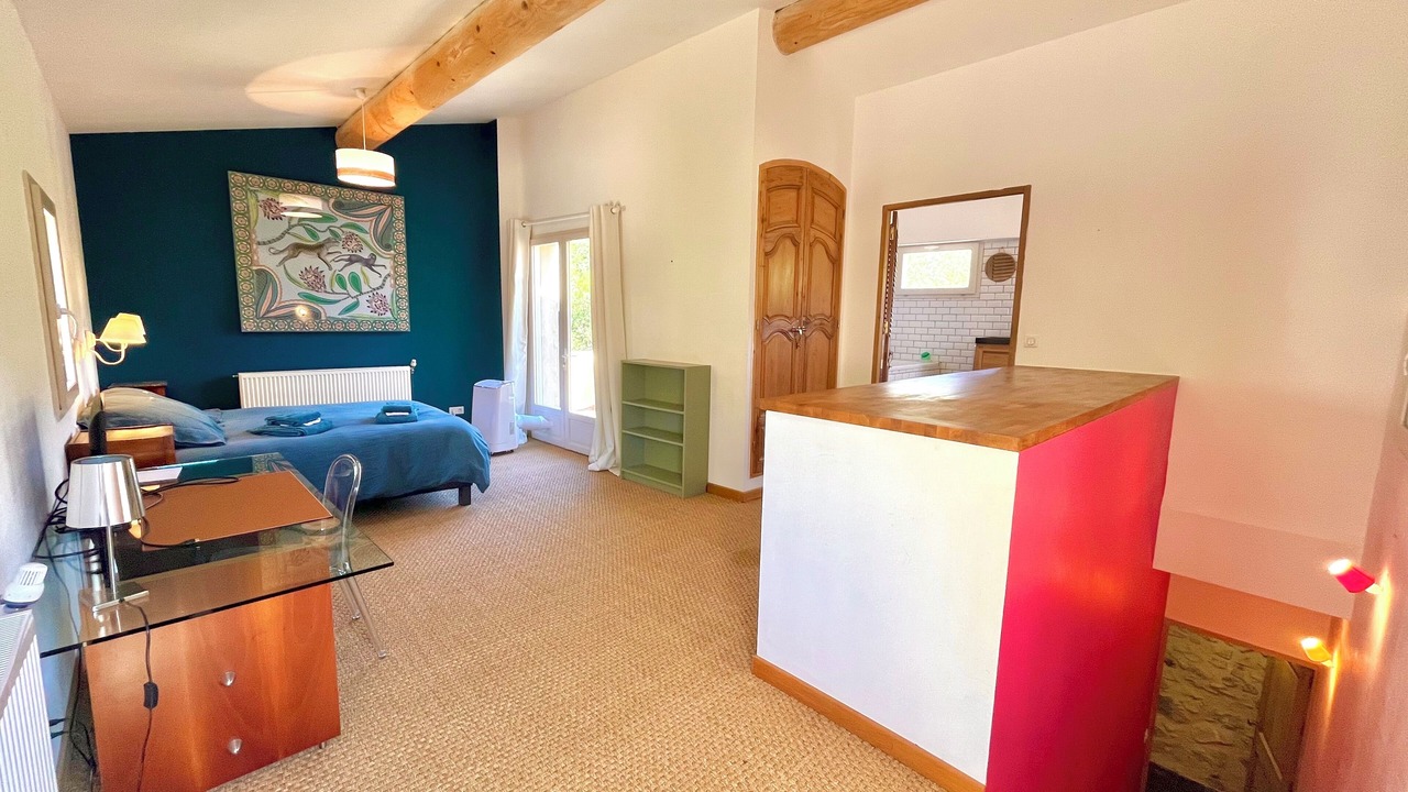 Photo of Bedroom in Vauvenargues