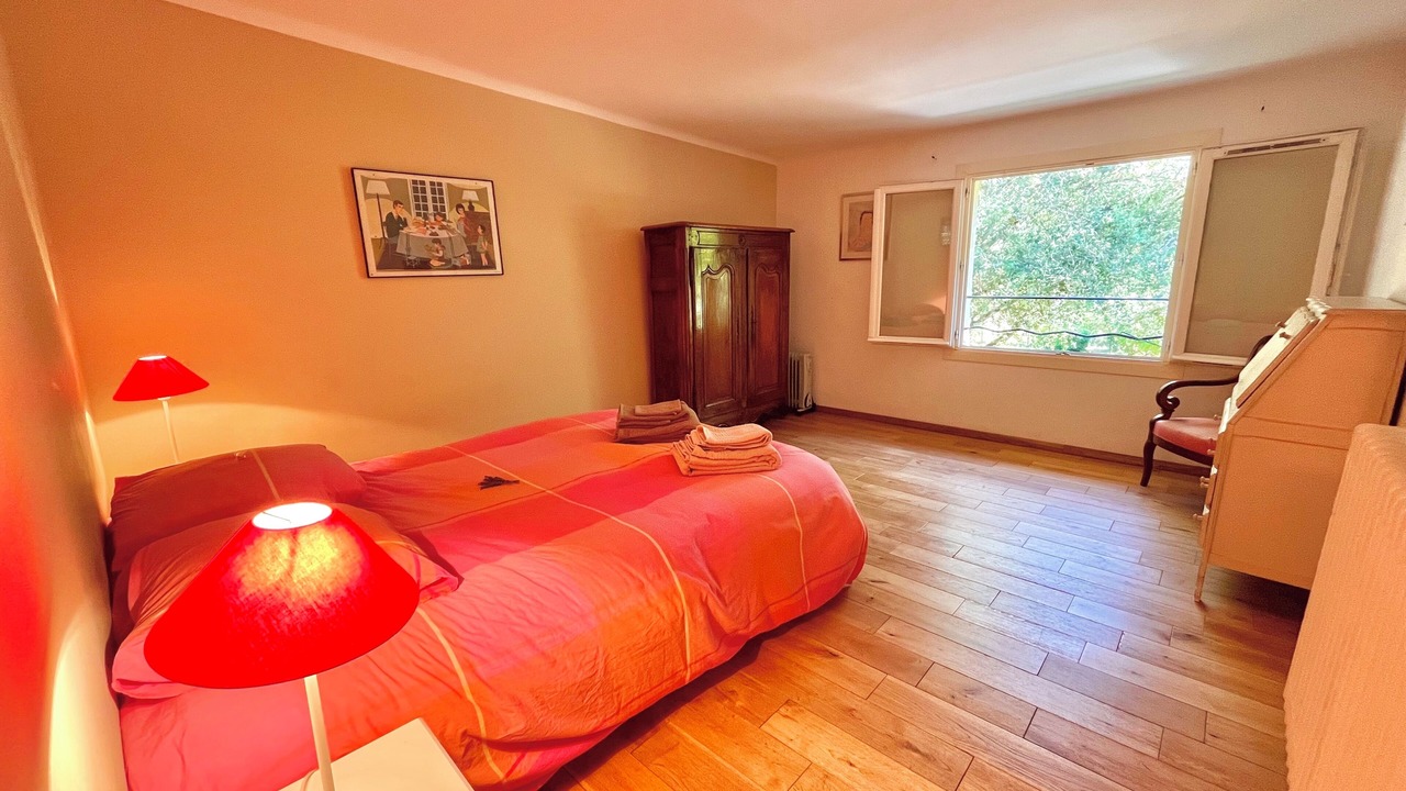 Photo of Bedroom in Vauvenargues