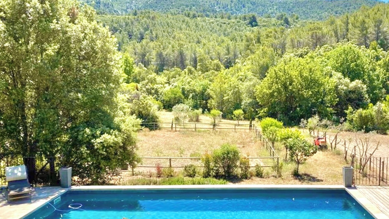 Photo of Outdoor in Vauvenargues