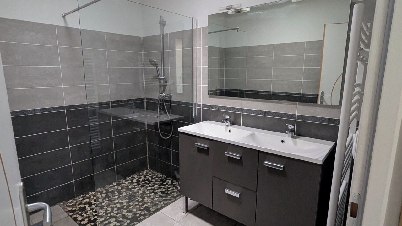 Photo of Bathroom in Grezan