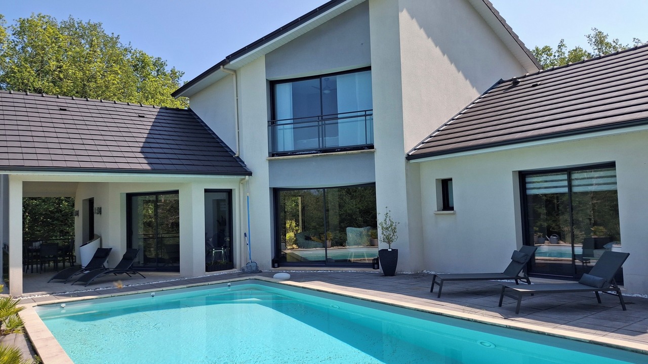 Photo of Outdoor in Chasteaux