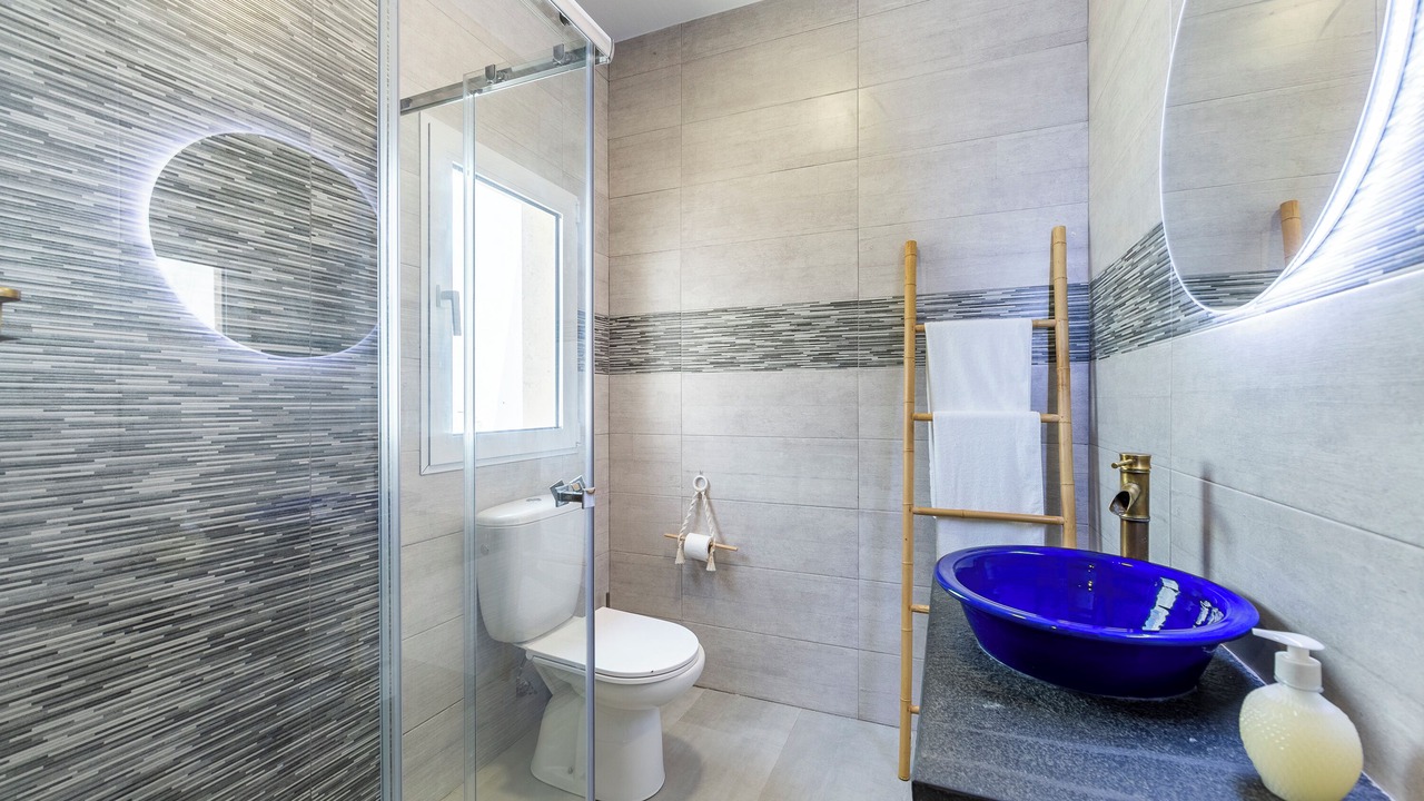 Photo of Bathroom in Fernan Perez