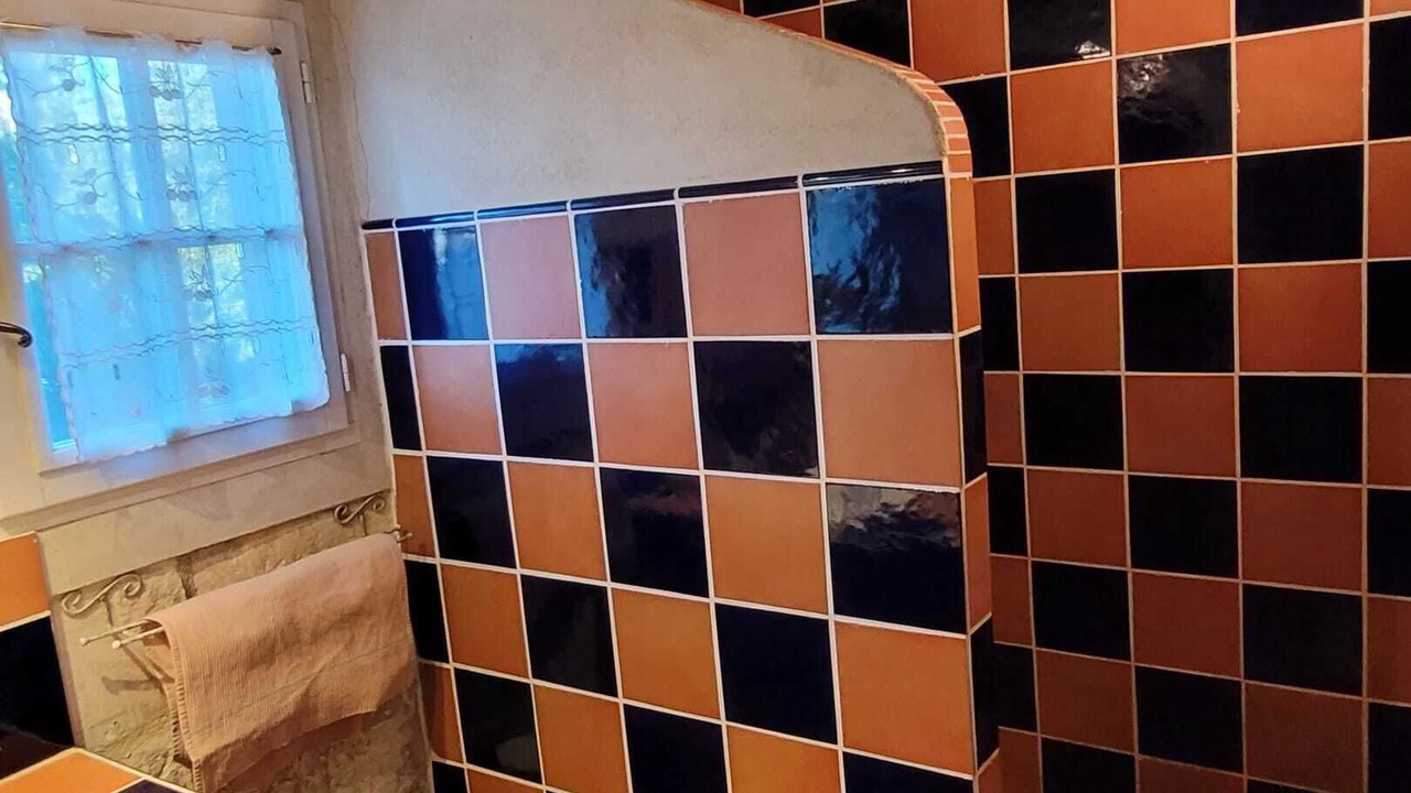 Photo of Bathroom in Albaron