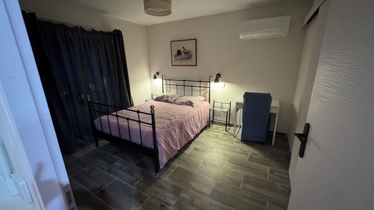 Photo of Bedroom in Plan-d'Orgon