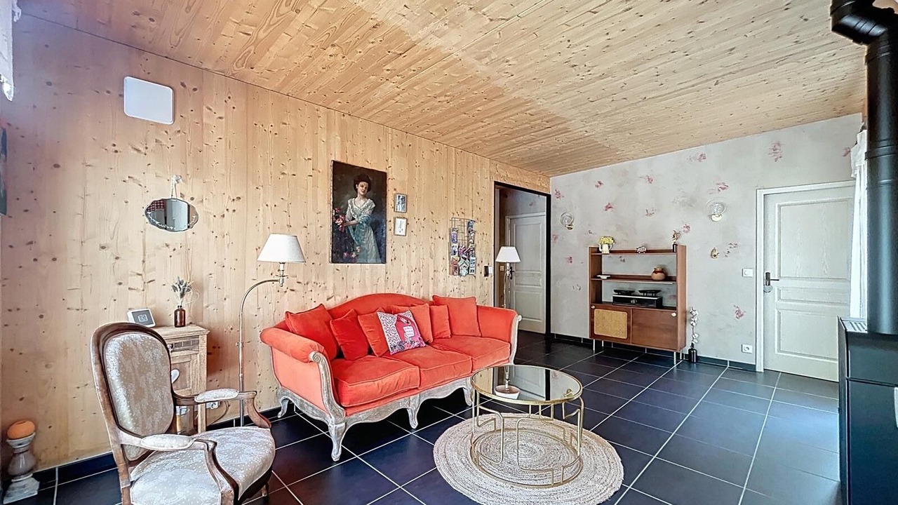 Photo of Livingroom in Grospierres