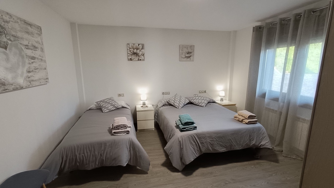 Photo of Bedroom in Oia