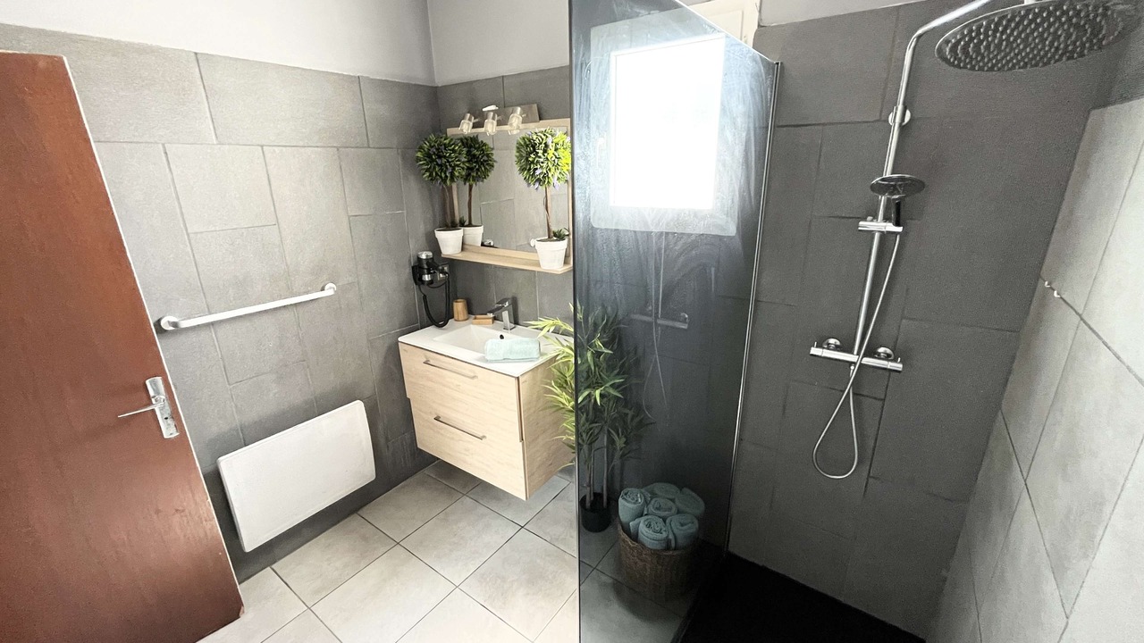 Photo of Bathroom in Mauguio