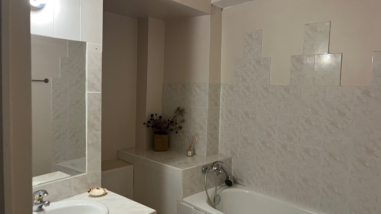 Photo of Bathroom in Russan