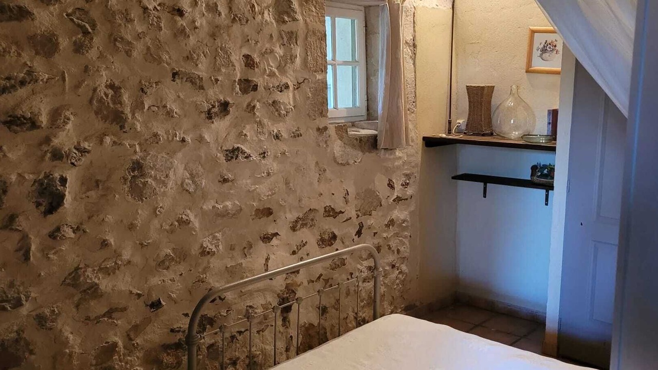 Photo of Bedroom in Albaron