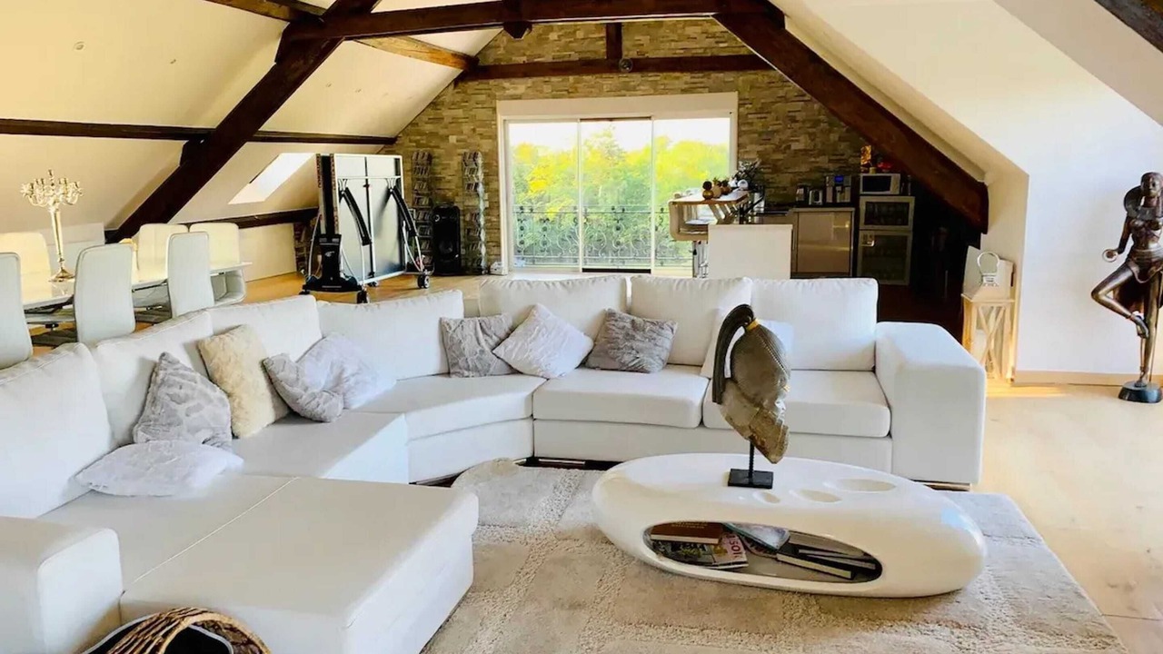 Photo of Livingroom in Cercier