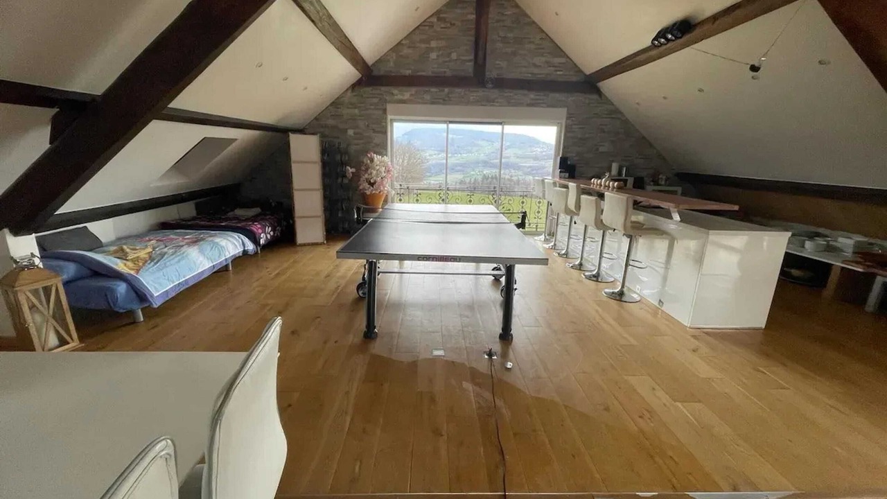 Photo of Livingroom in Cercier
