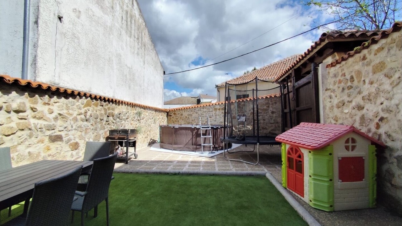 Photo of Outdoor in Cerezo de Abajo