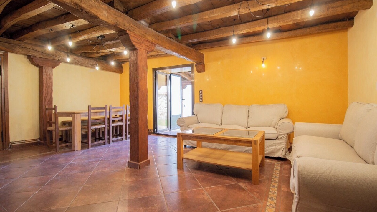Photo of Livingroom in Cerezo de Abajo