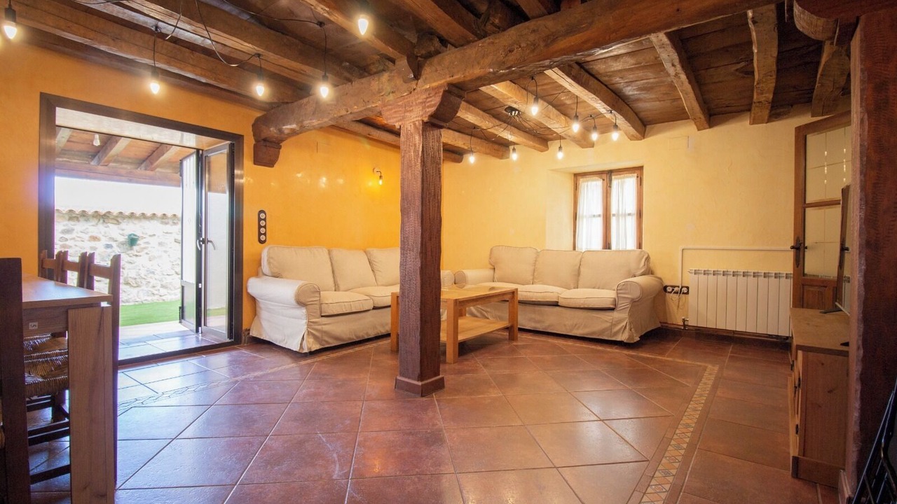 Photo of Livingroom in Cerezo de Abajo